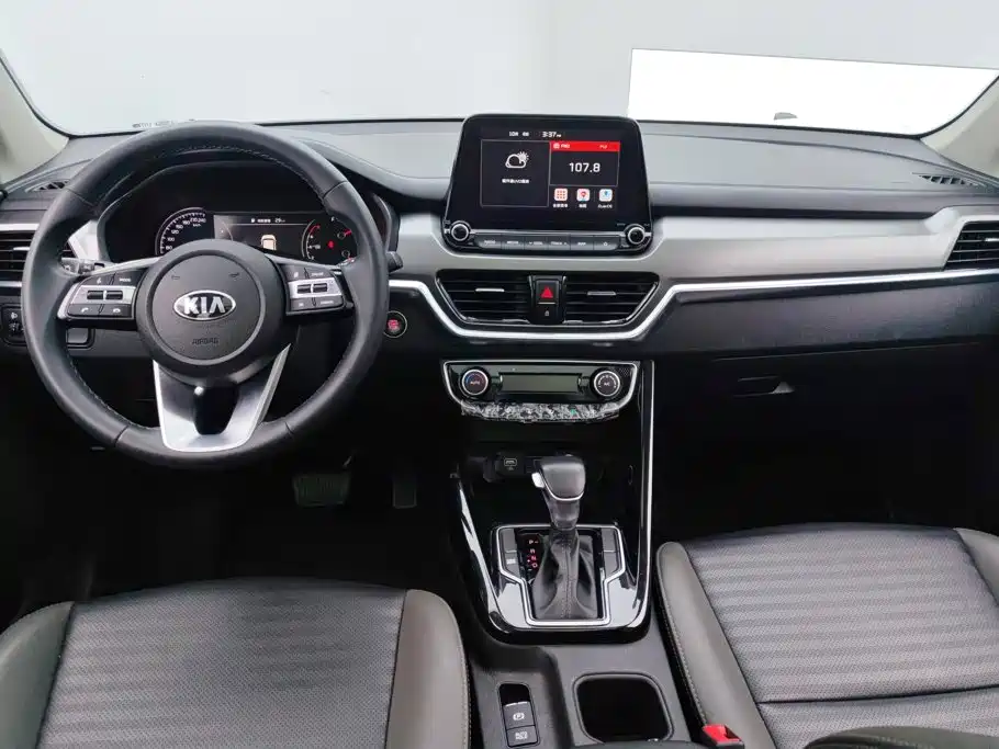 Kia Sportage — миниатюра 12
