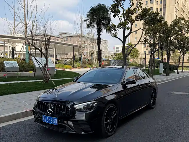 MERCEDES-BENZ E CLASS AMG