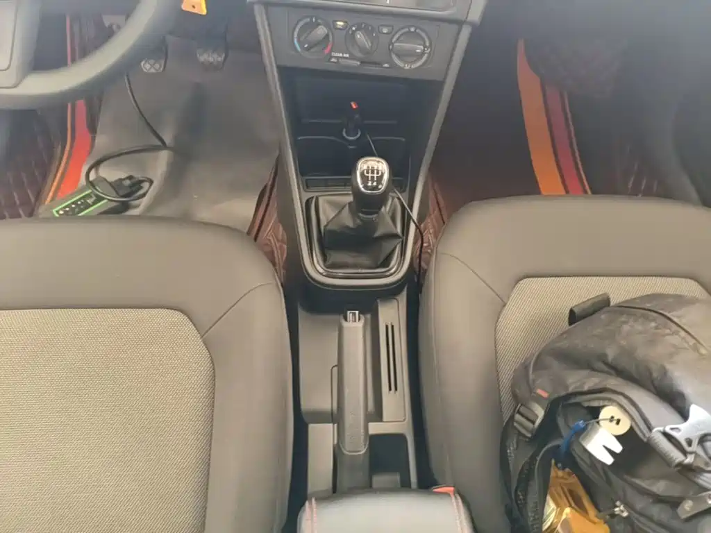 Skoda Rapid Spaceback — миниатюра 14
