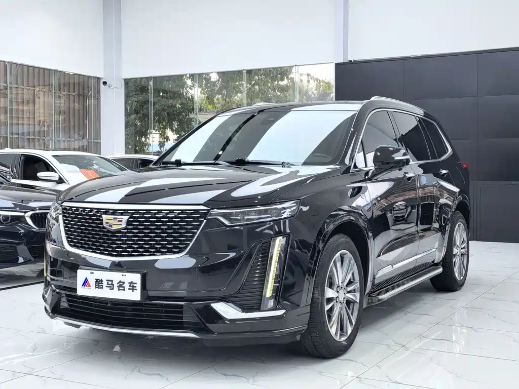 Cadillac XT6