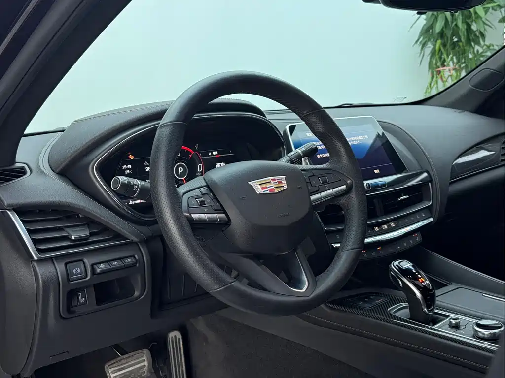 Cadillac CT5 — миниатюра 7