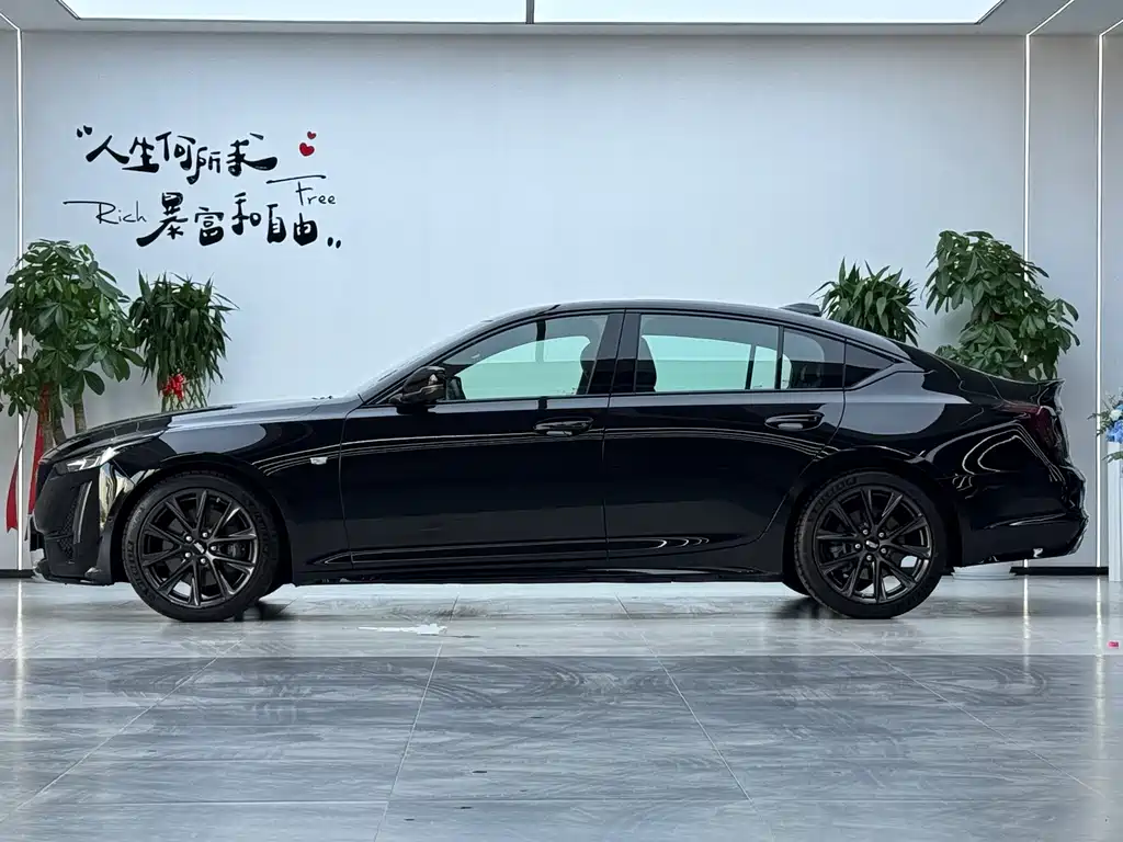 Cadillac CT5 — миниатюра 21