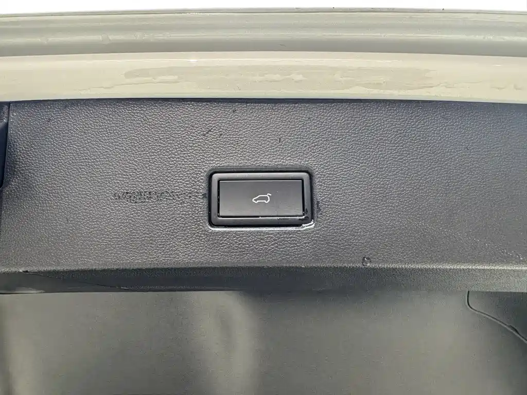 VOLKSWAGEN T ROC EXPLORING SONGS