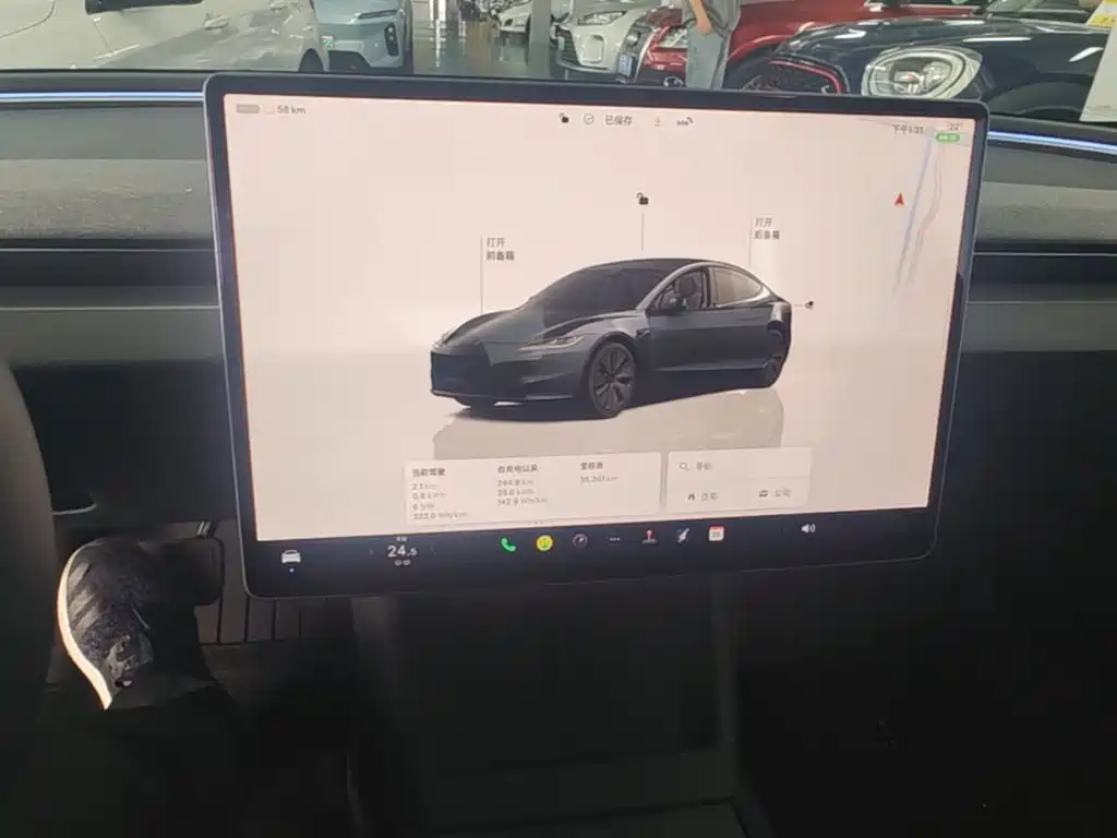 Tesla Model 3 — миниатюра 13