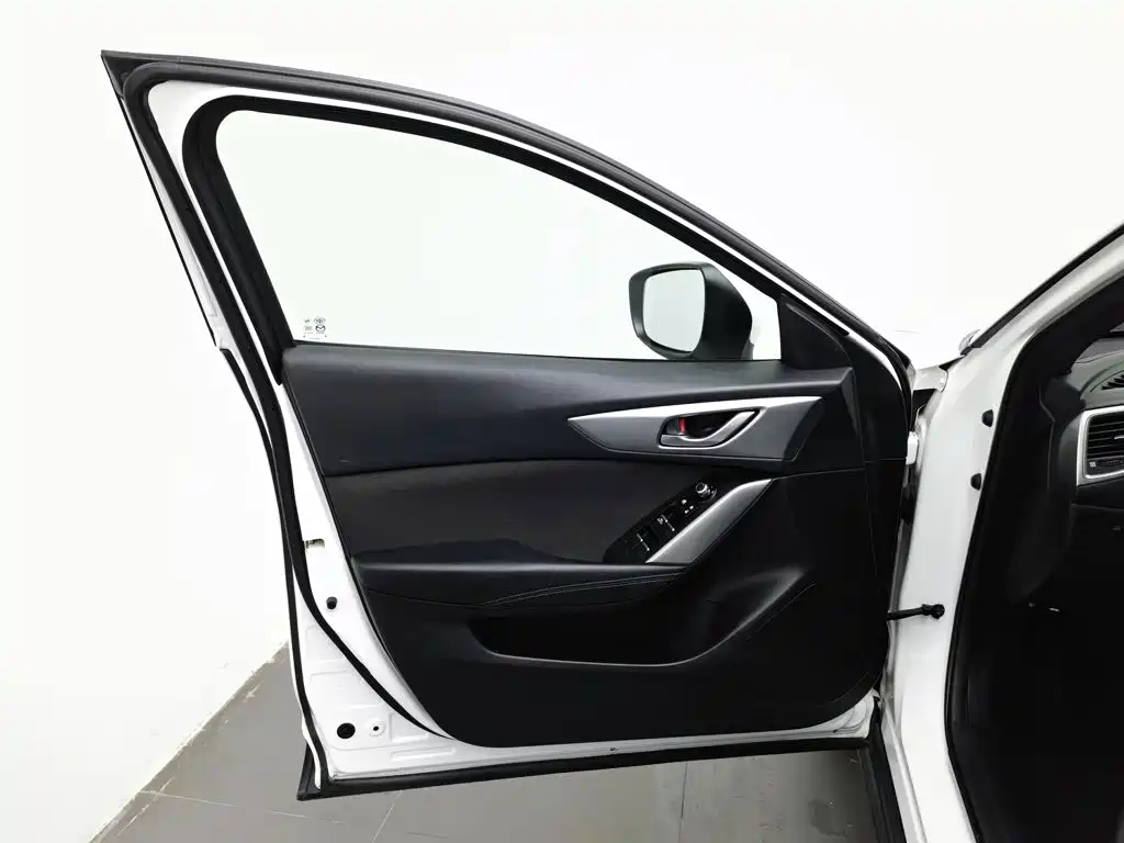 Mazda CX-4 — миниатюра 8