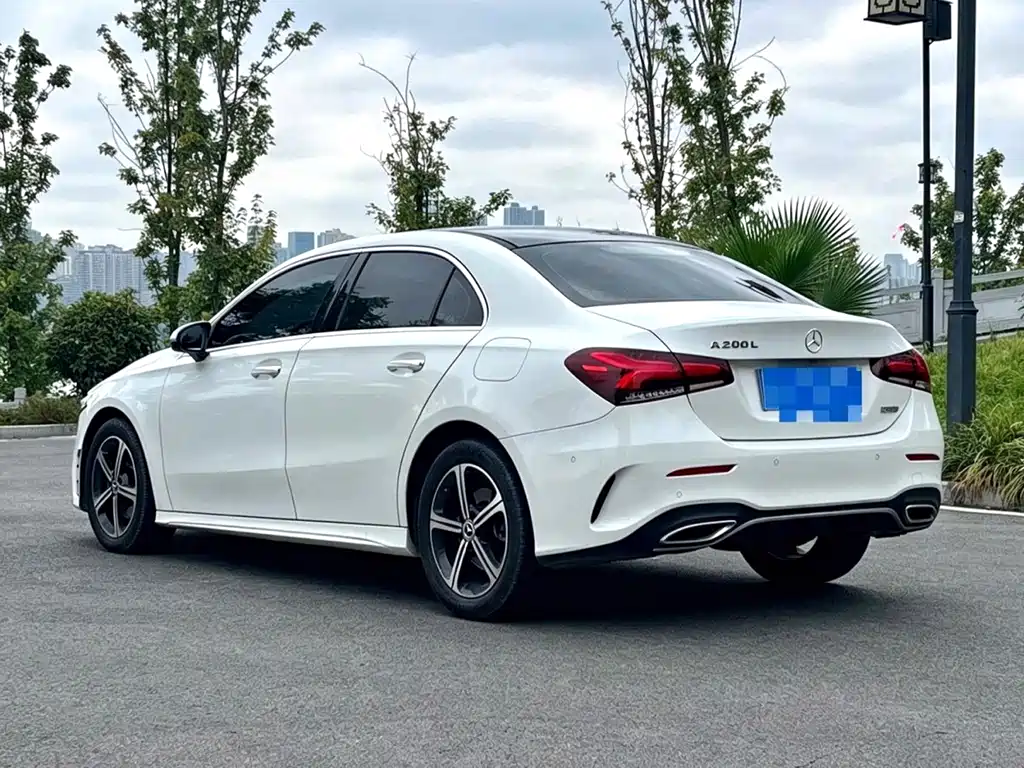 Mercedes-Benz A-Class — миниатюра 7