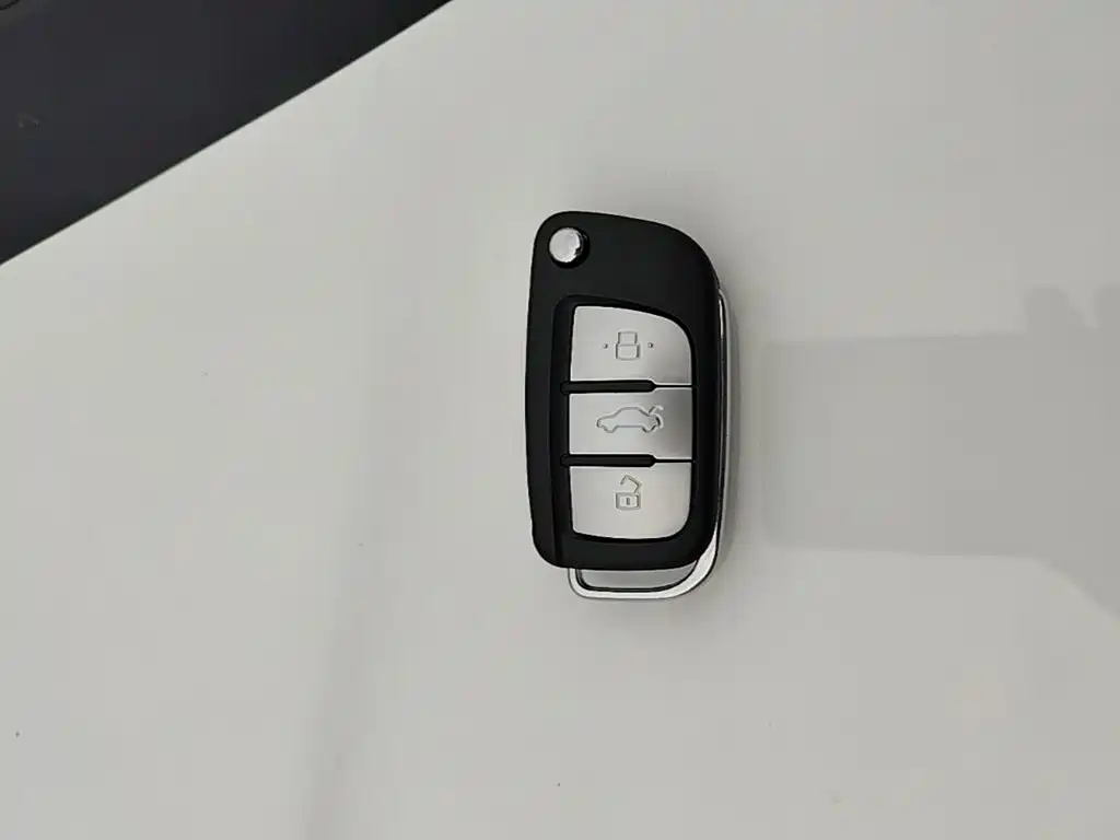 JAC Refine S3 — миниатюра 9