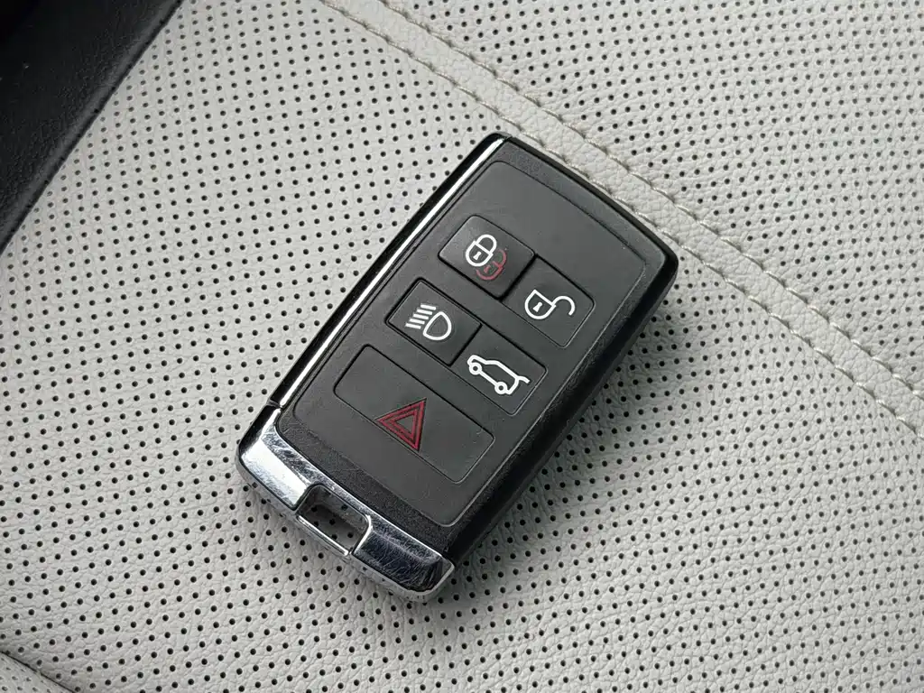 Land Rover Evoque — миниатюра 11