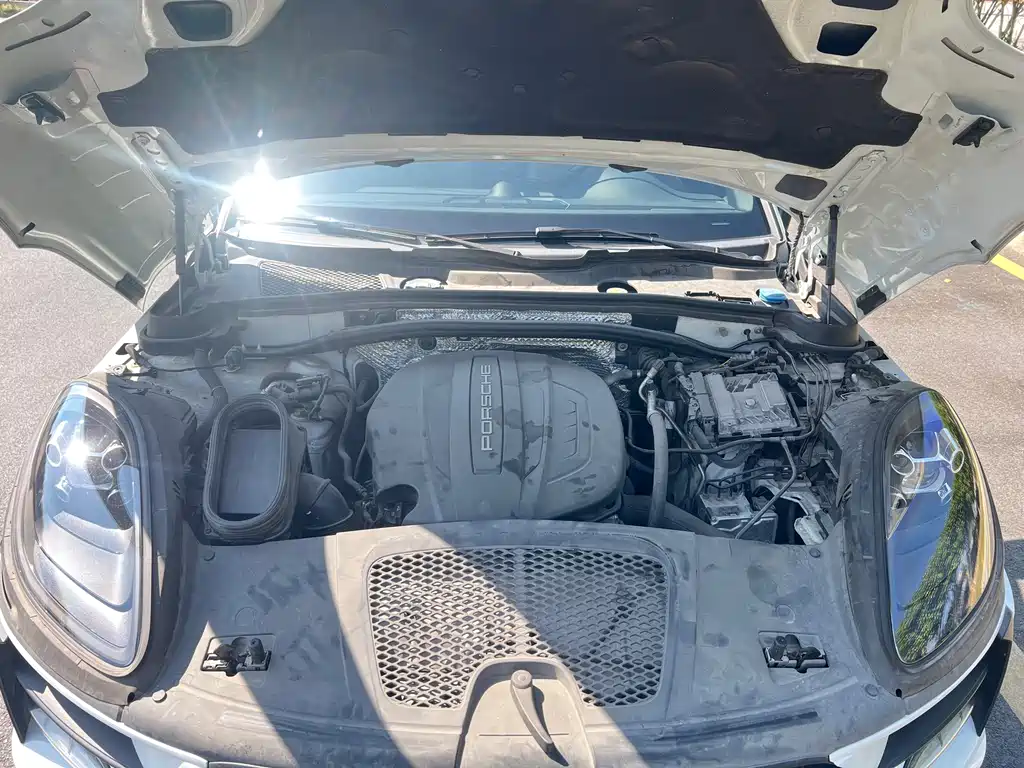 Porsche Macan — миниатюра 28