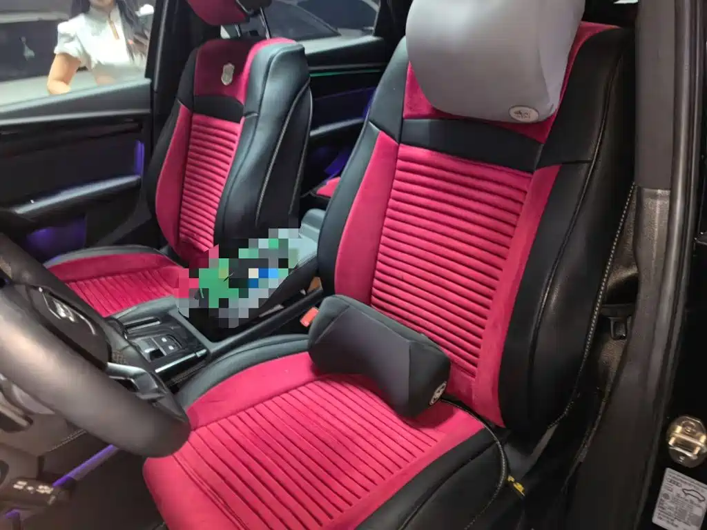 Audi Q5L Sportback — миниатюра 16