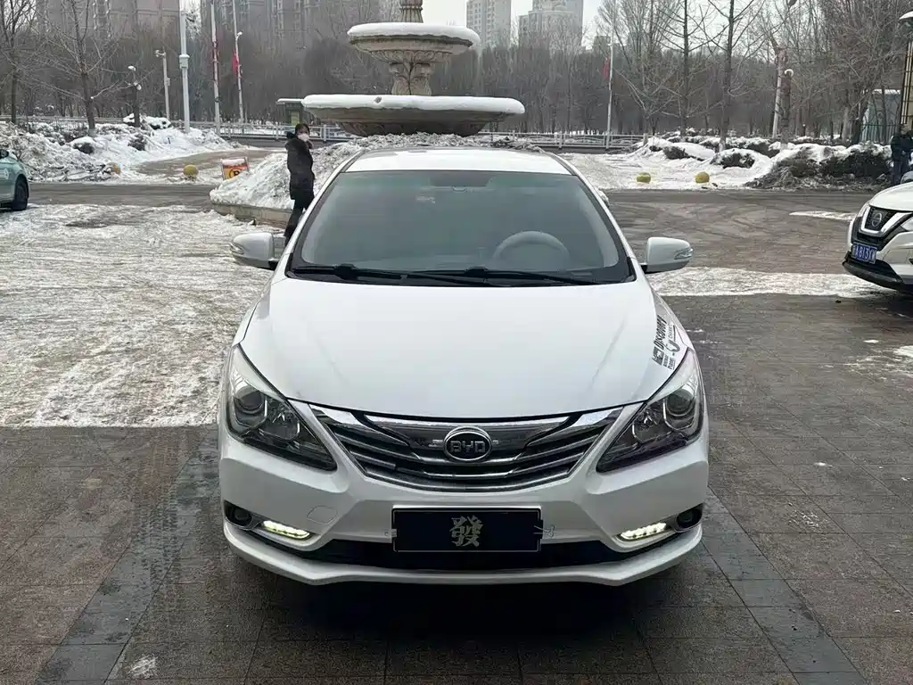 BYD G5