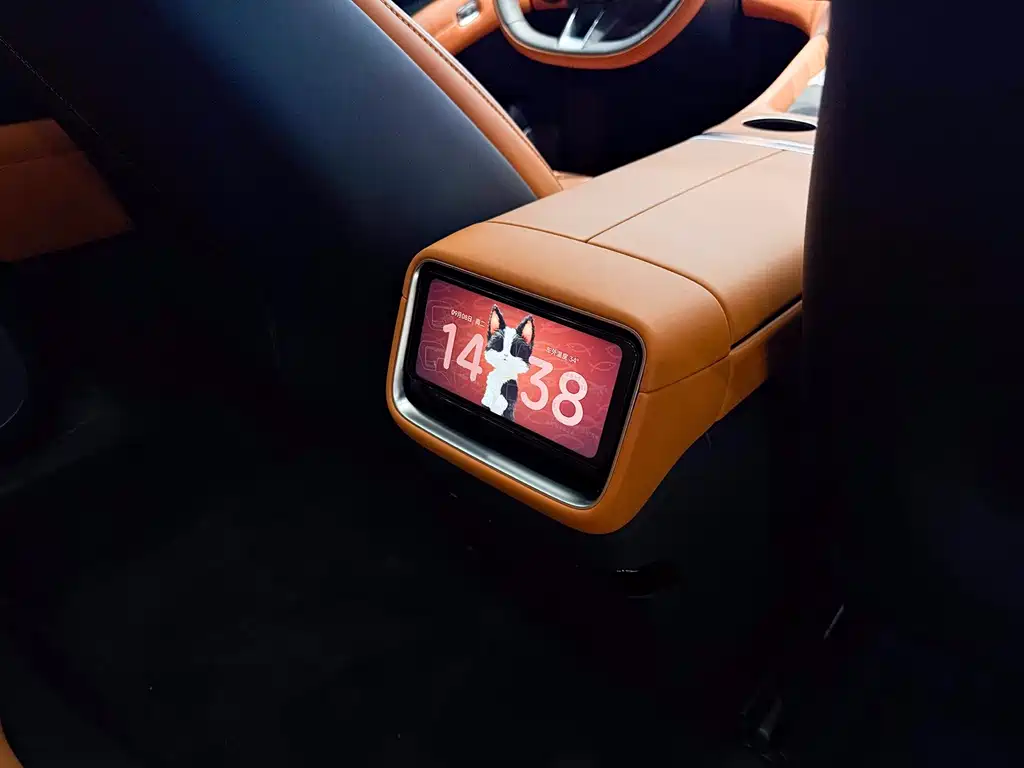 Xiaomi YU7 — миниатюра 9