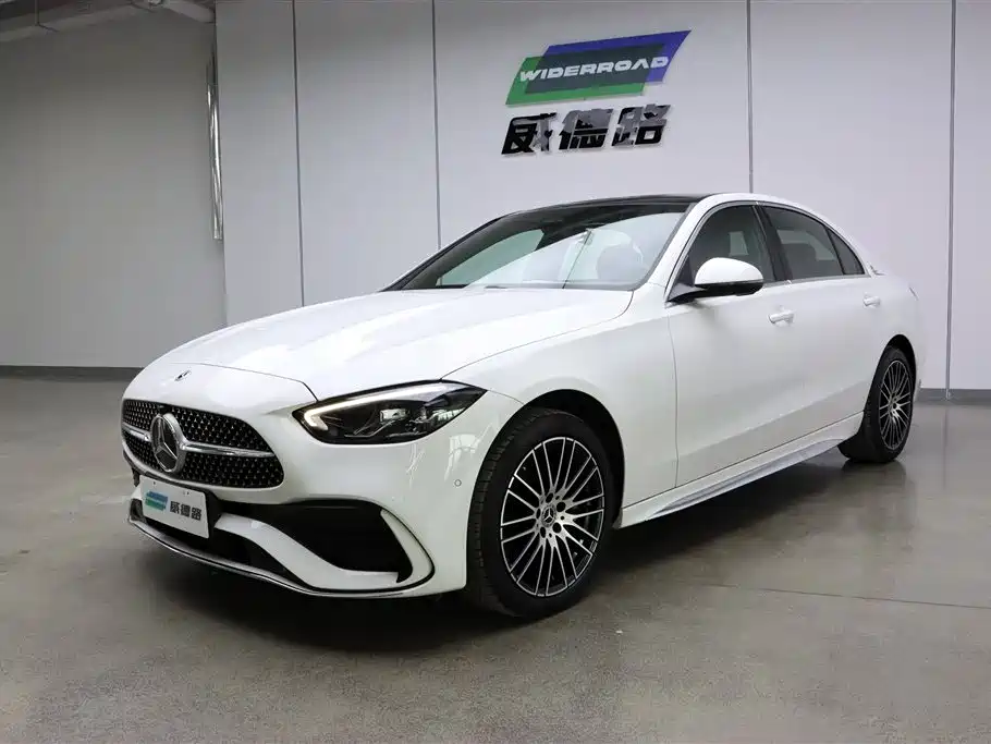 Mercedes-Benz C-Class 2024