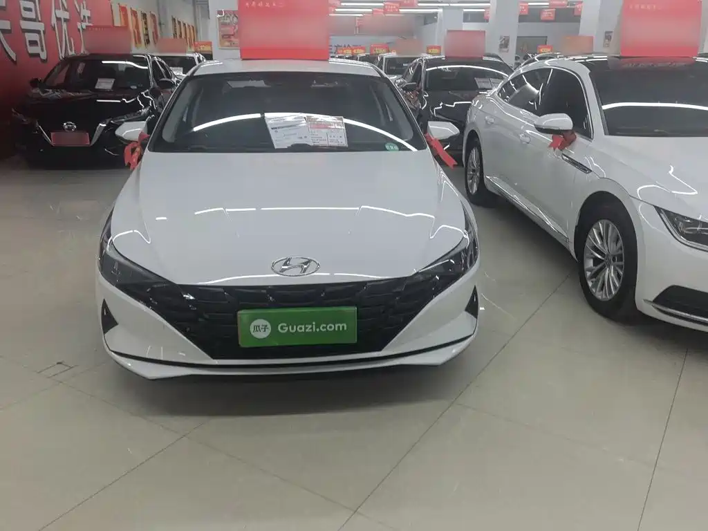 Hyundai Elantra — миниатюра 10