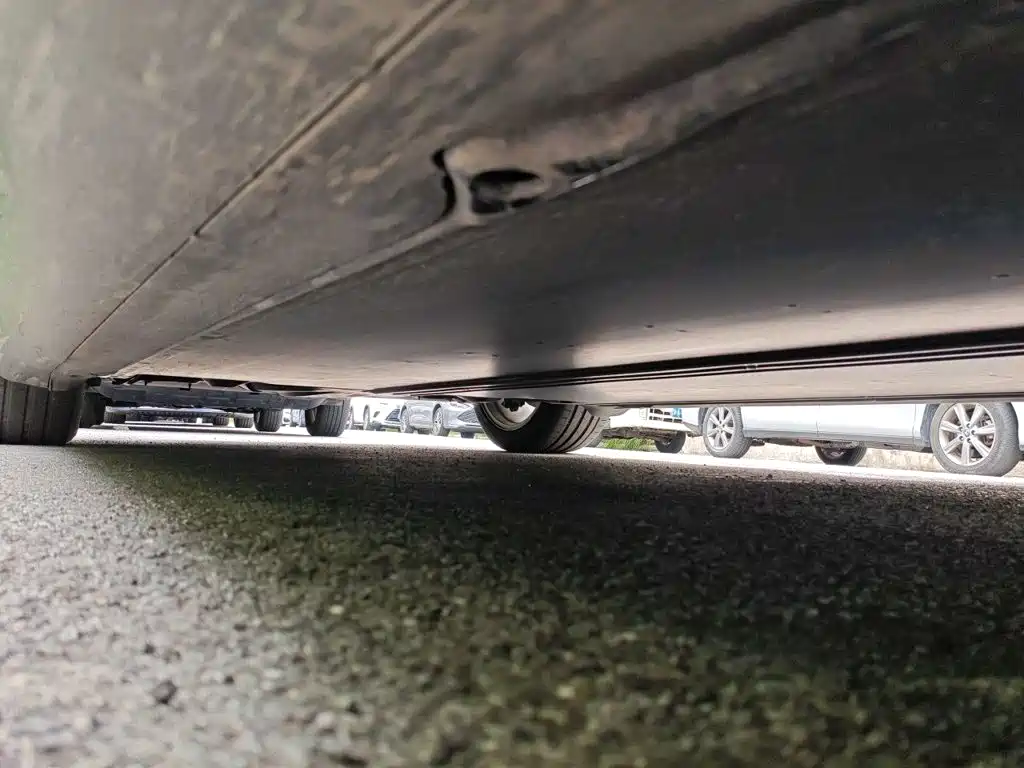 Tesla Model Y — миниатюра 18