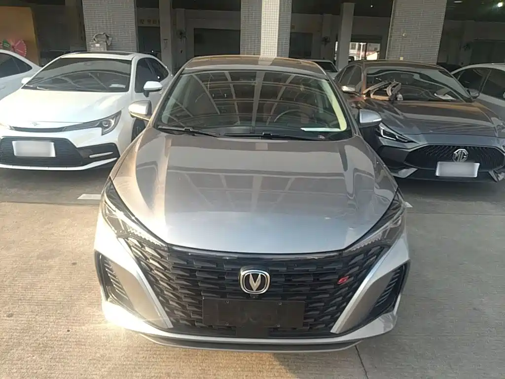 Changan Eado — миниатюра 3