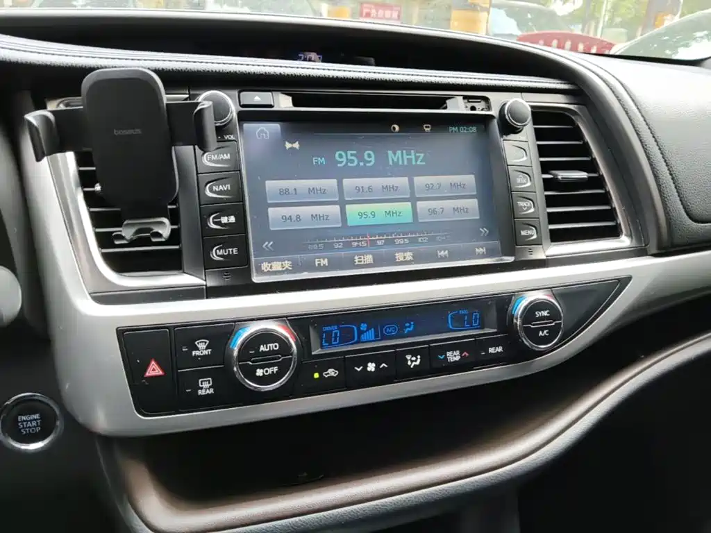 Toyota Highlander — миниатюра 13