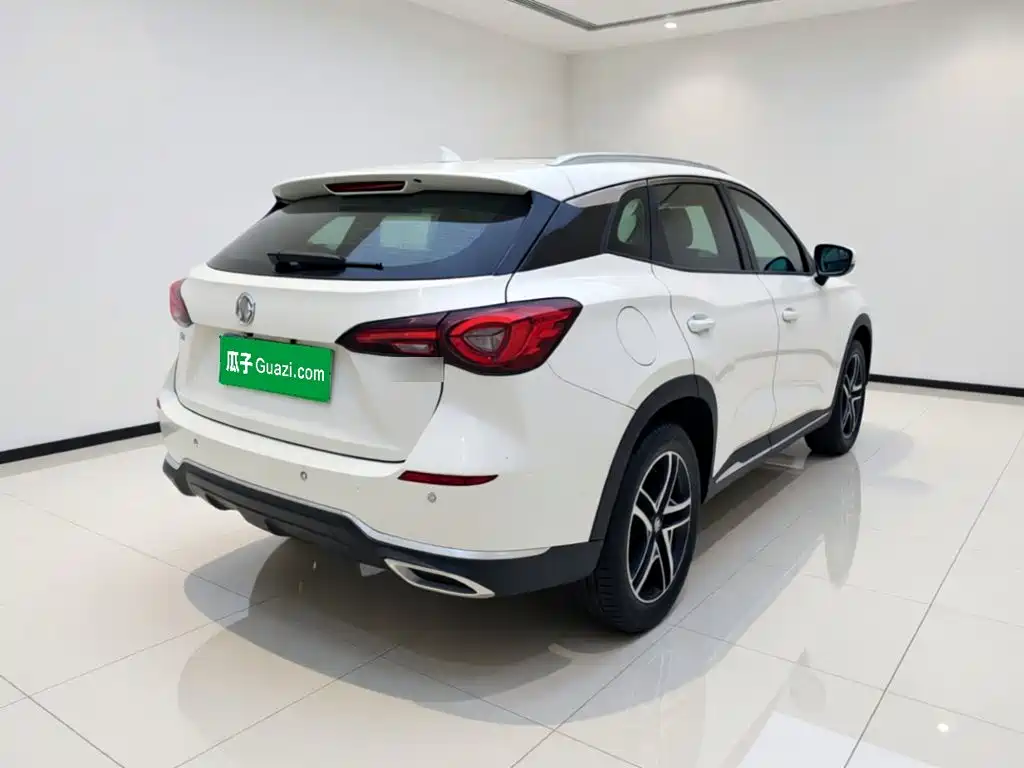 MG MG ONE — миниатюра 6