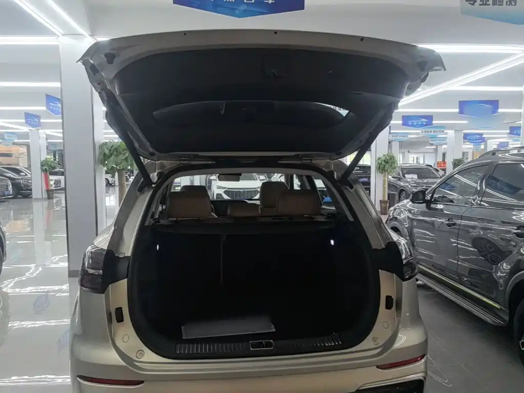Hongqi Hongqi HS5 — миниатюра 19
