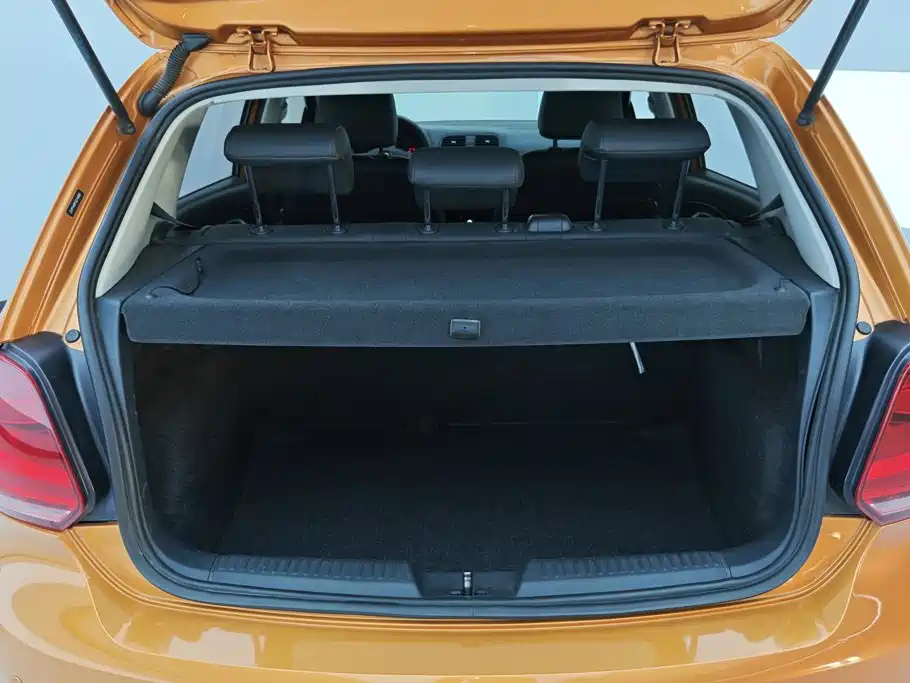 Volkswagen Polo — миниатюра 4