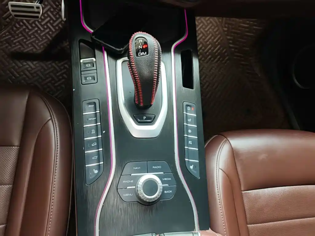 Wey Wey VV7 GT — миниатюра 14