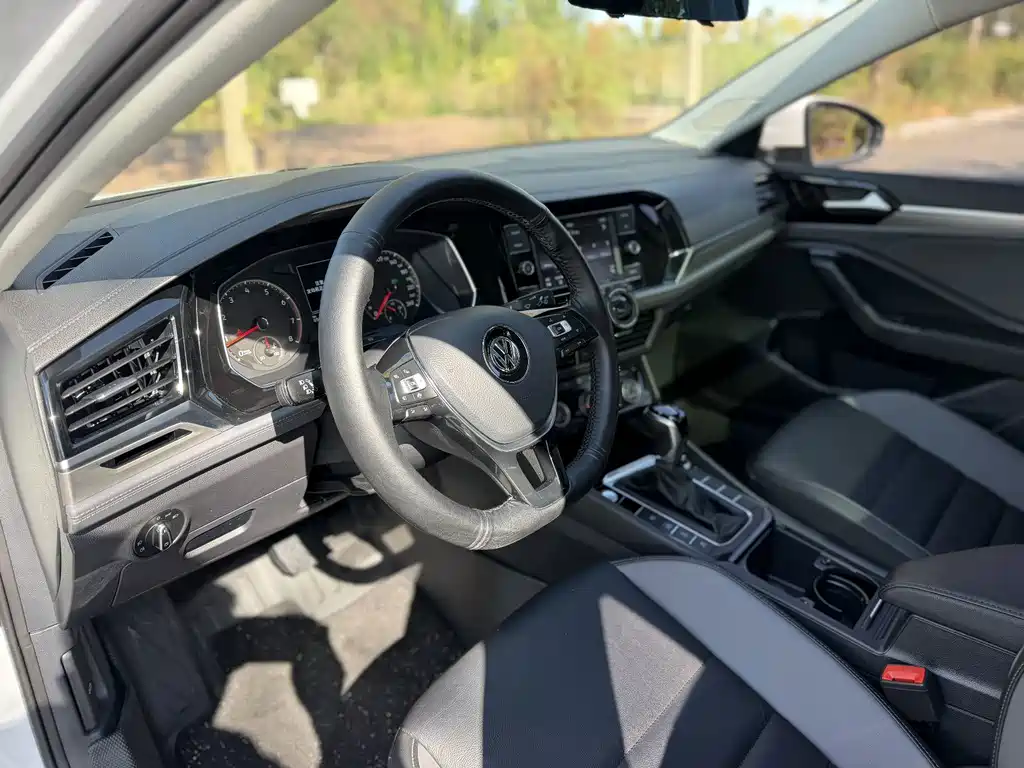 Volkswagen Sagitar — миниатюра 30