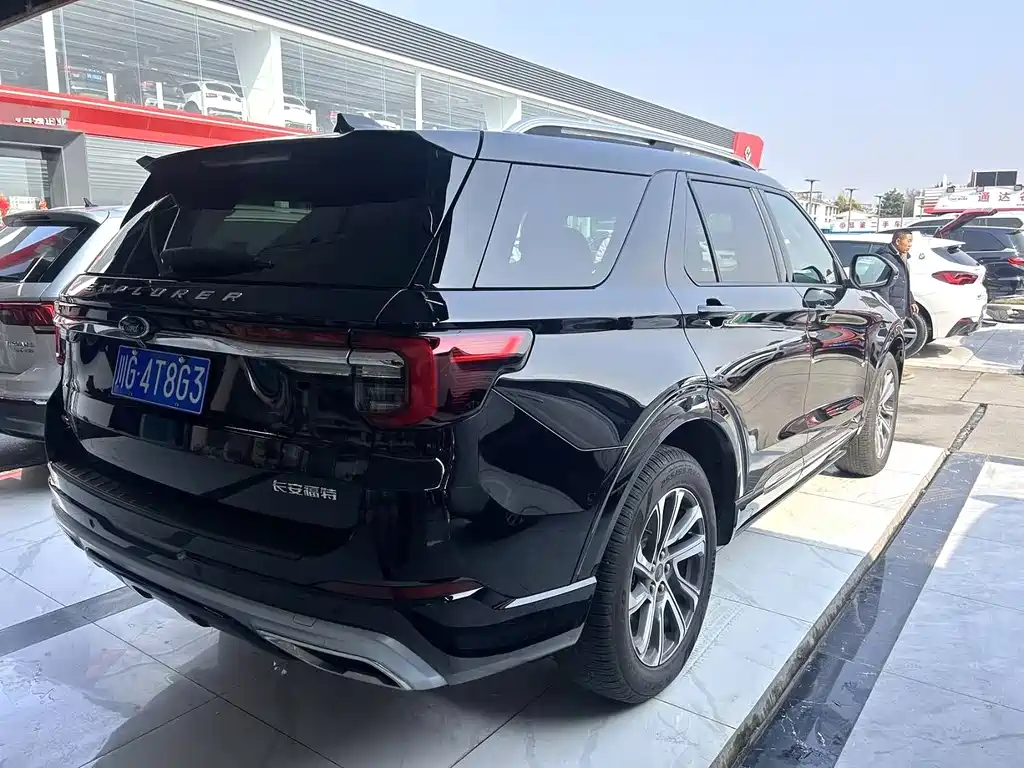 FORD EXPLORER