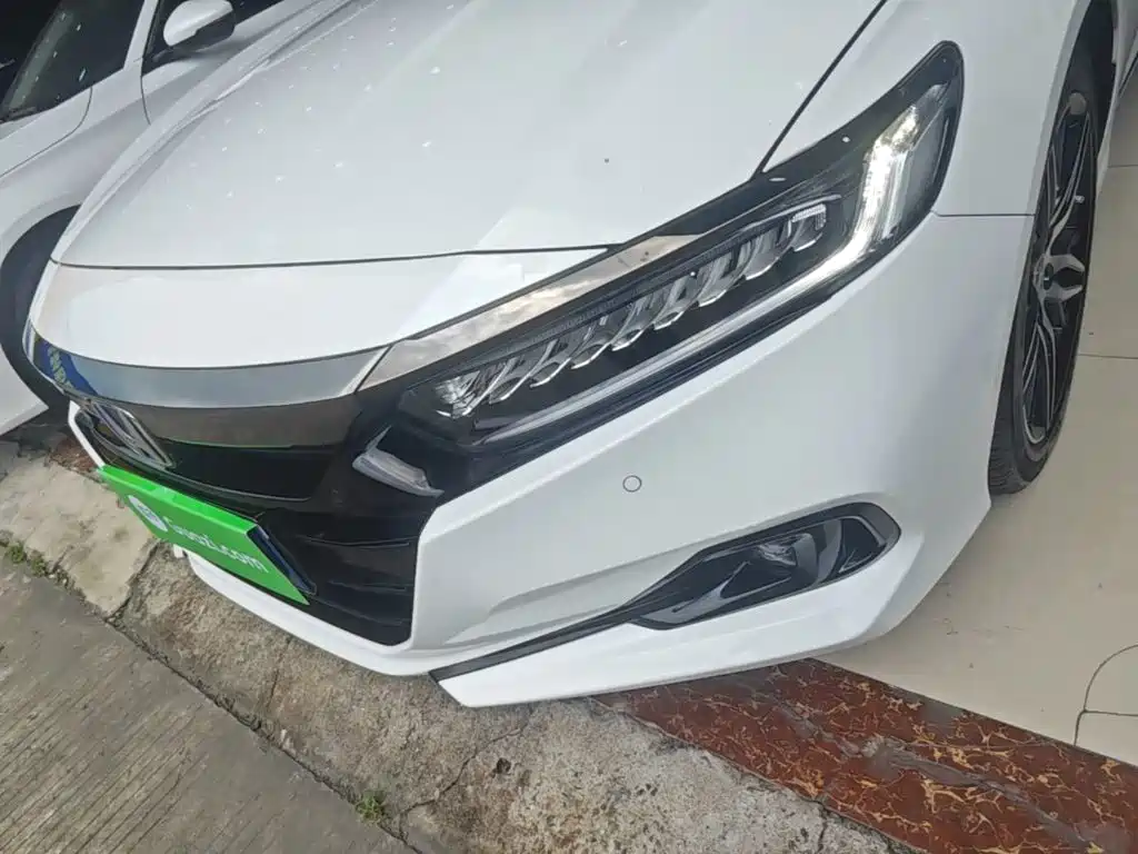 Honda Accord — миниатюра 24