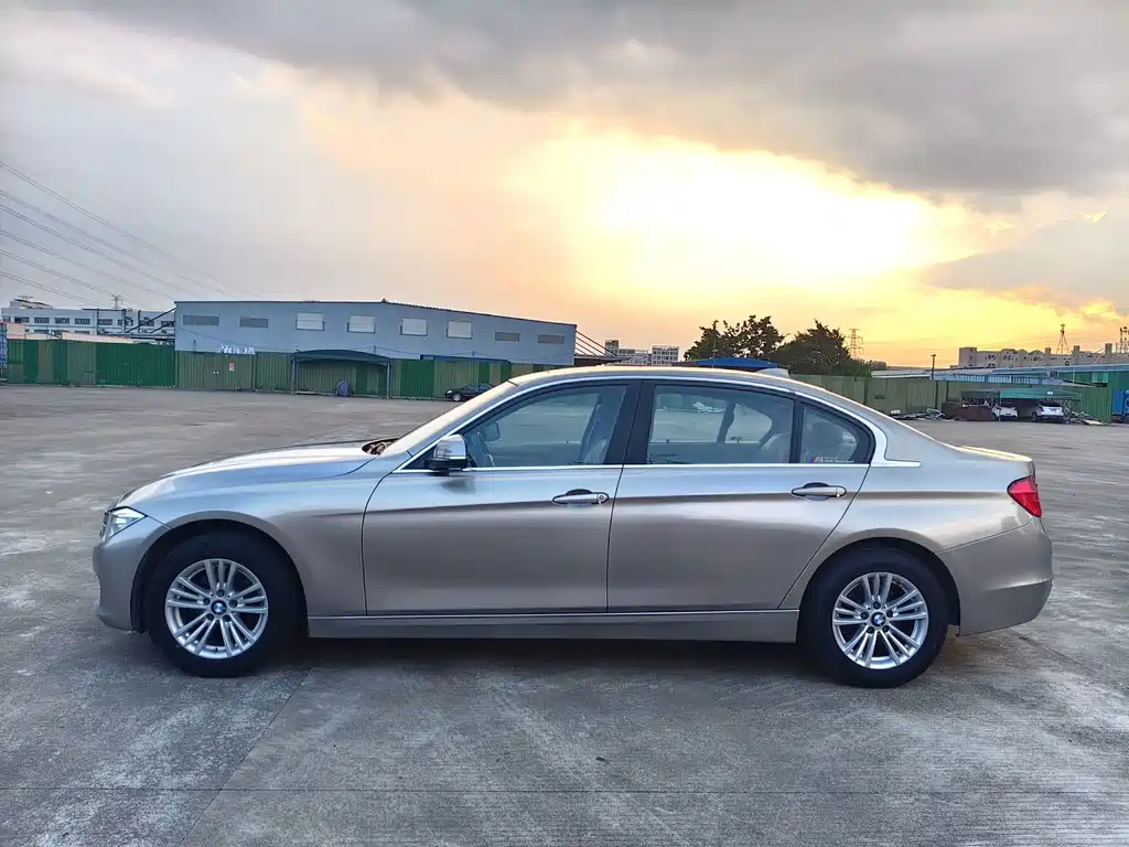 BMW 3 Series — миниатюра 7