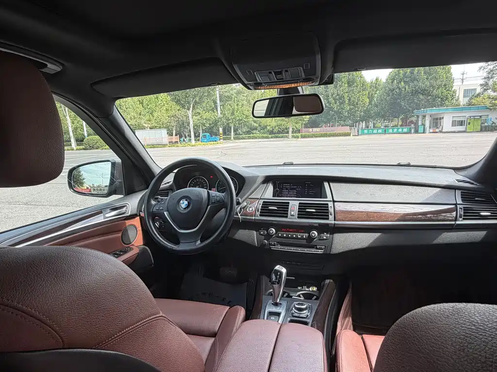 BMW X5 (Import) — миниатюра 9