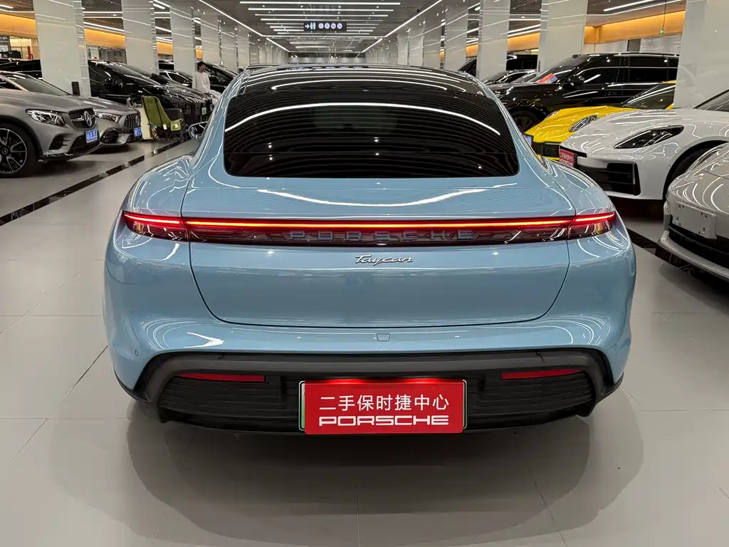 Porsche Taycan 2022 Taycan