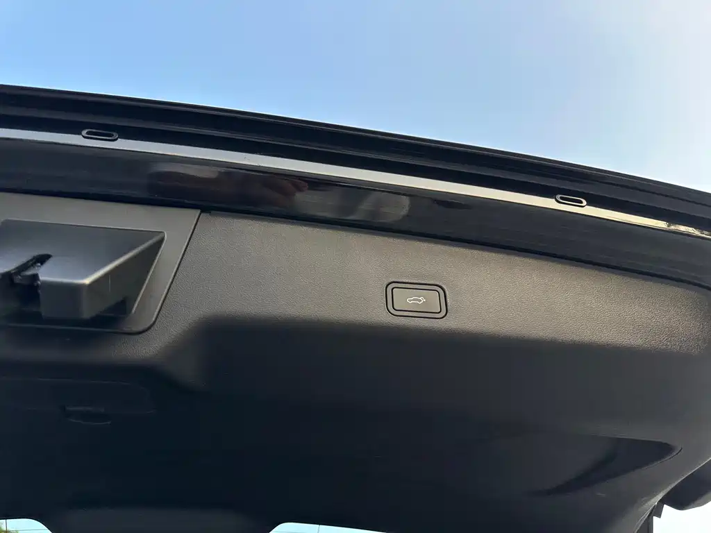 Geely Xingyue L — миниатюра 29