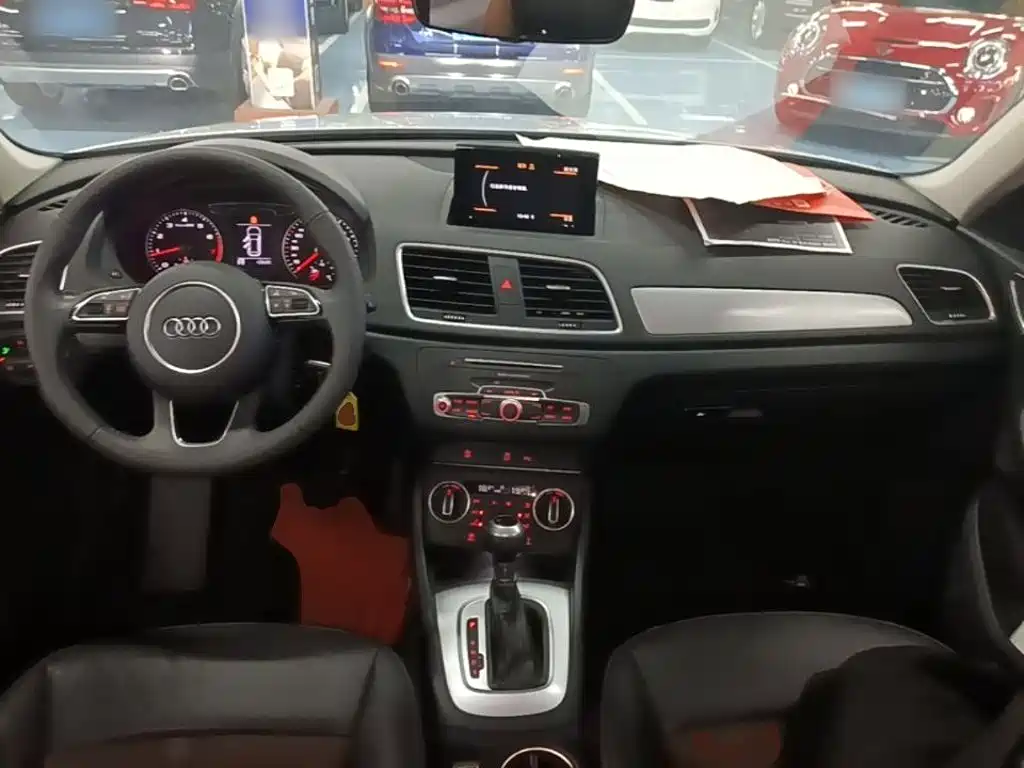 Audi Q3 — миниатюра 10