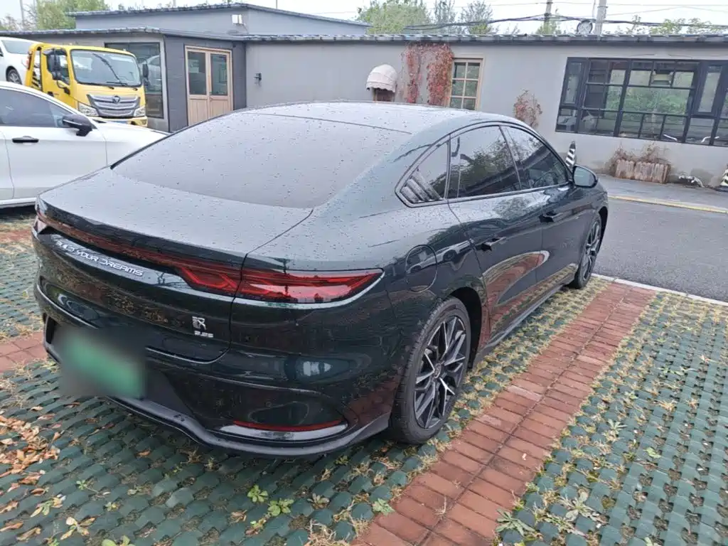 BYD Han — миниатюра 7