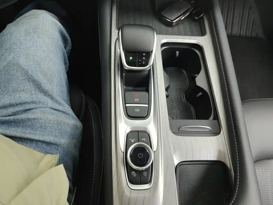 Chery Arrizo 8 — миниатюра 16