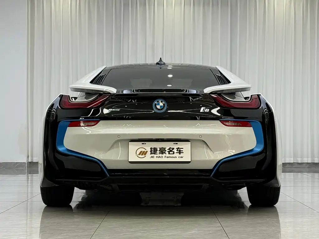 BMW i8 — миниатюра 11