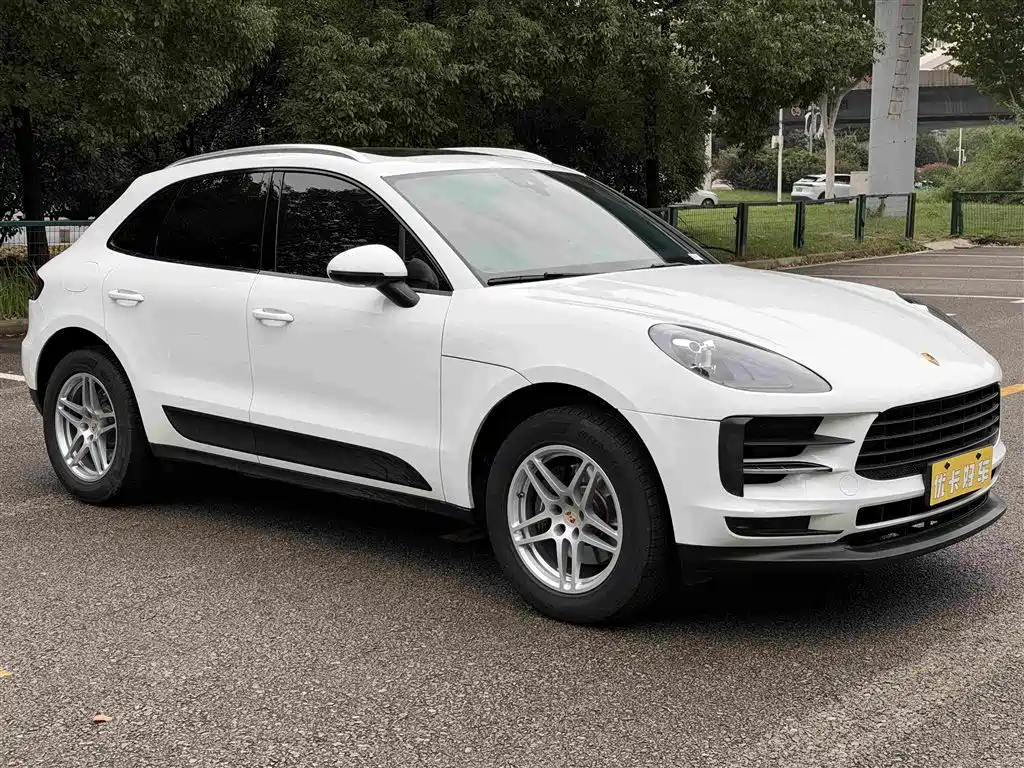 Porsche Macan — миниатюра 4