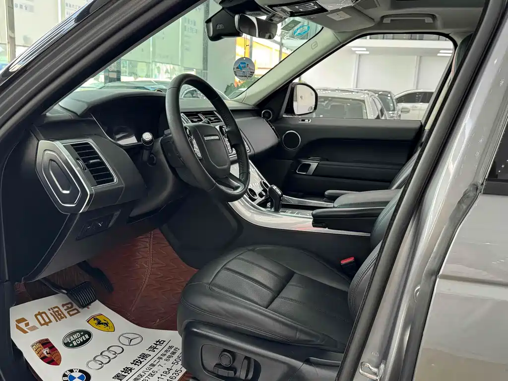 Land Rover Range Rover Sport 2020 3.0 L6 SE