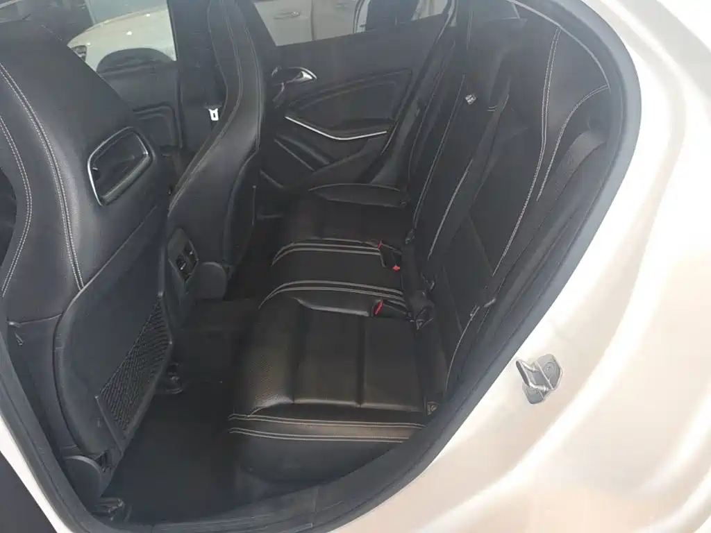 Mercedes-Benz GLA — миниатюра 22