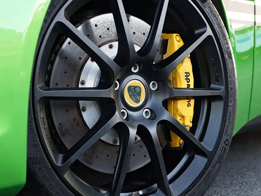 LOTUS SPORTS CAR EVORA