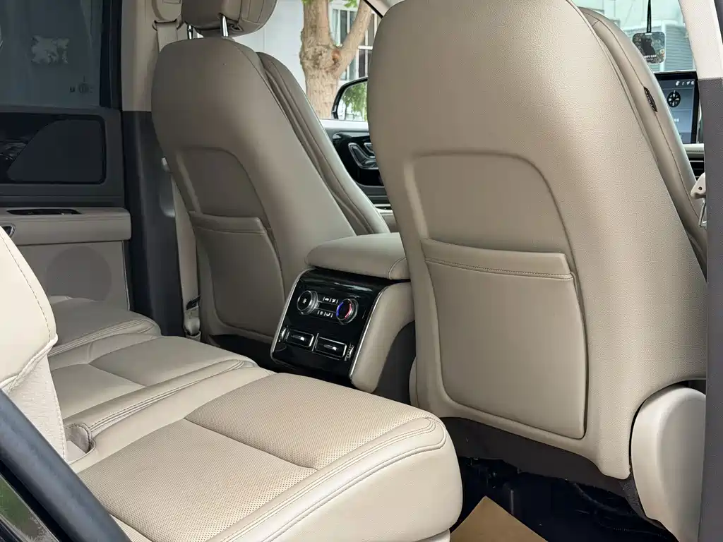 Lincoln Aviator 3.0T V6 4WD Premium Edition, фото 21