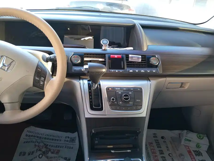 Honda Elysion — миниатюра 13