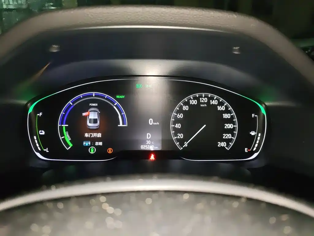 Honda Accord — миниатюра 12