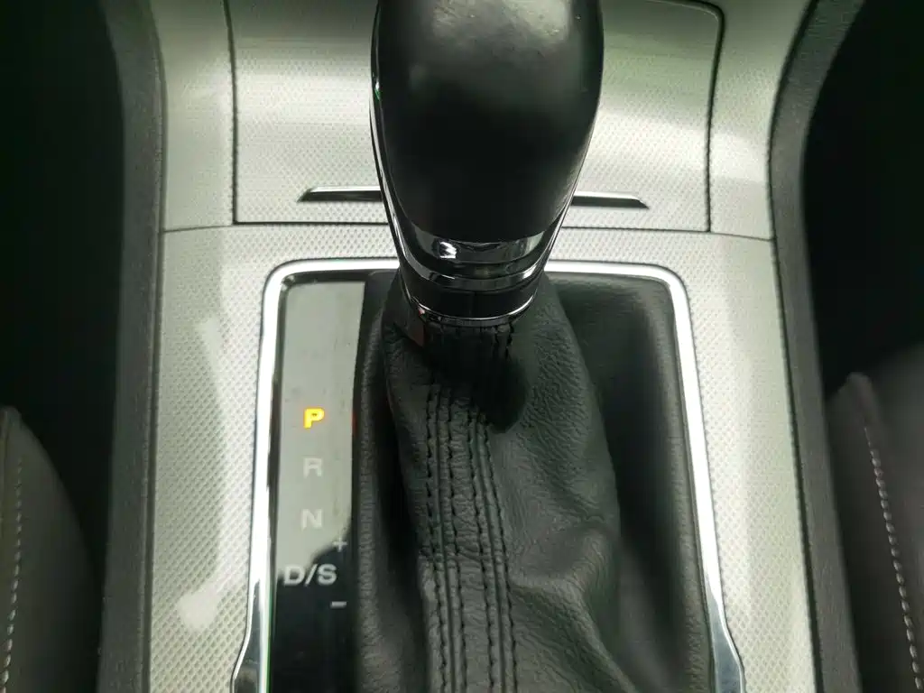 Roewe RX5 — миниатюра 13