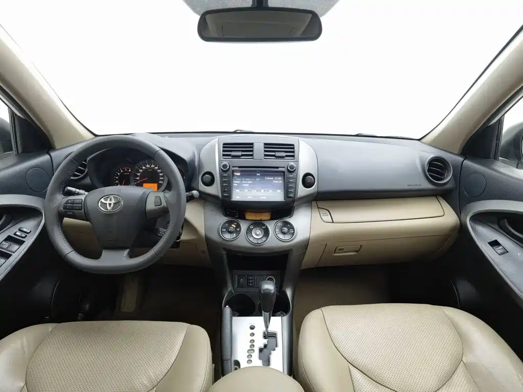 Toyota RAV4 — миниатюра 5
