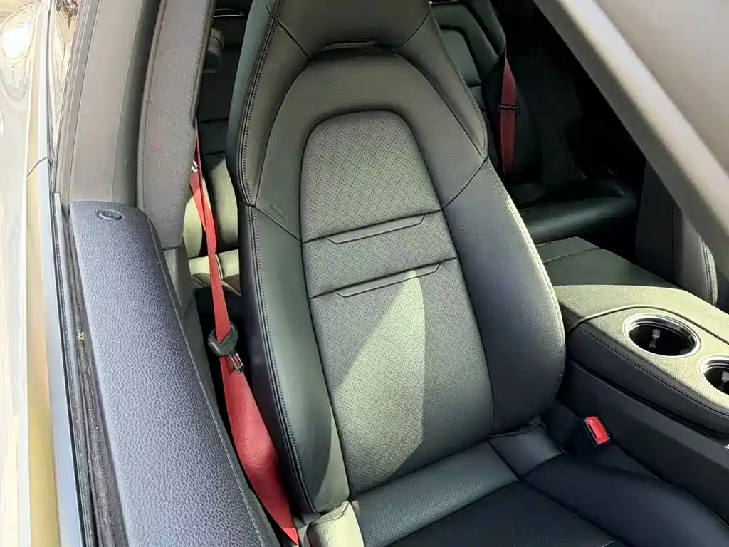 Porsche Panamera — миниатюра 23