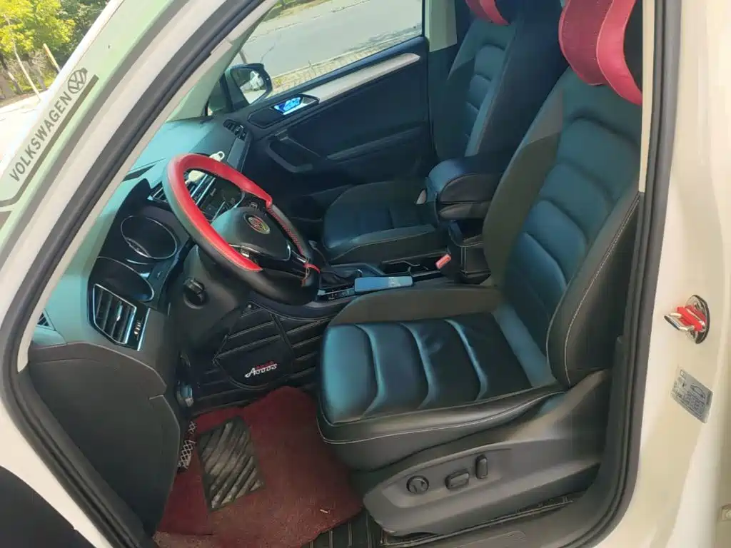 Volkswagen Tiguan L — миниатюра 15