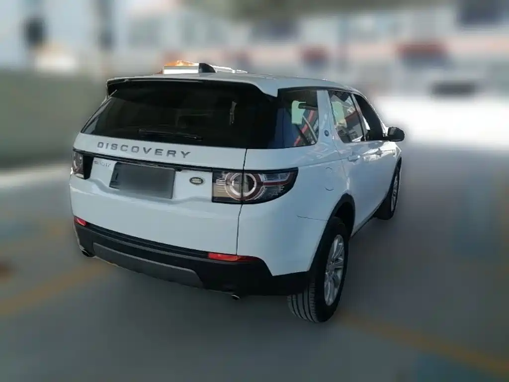Land Rover Discovery Sport — миниатюра 10