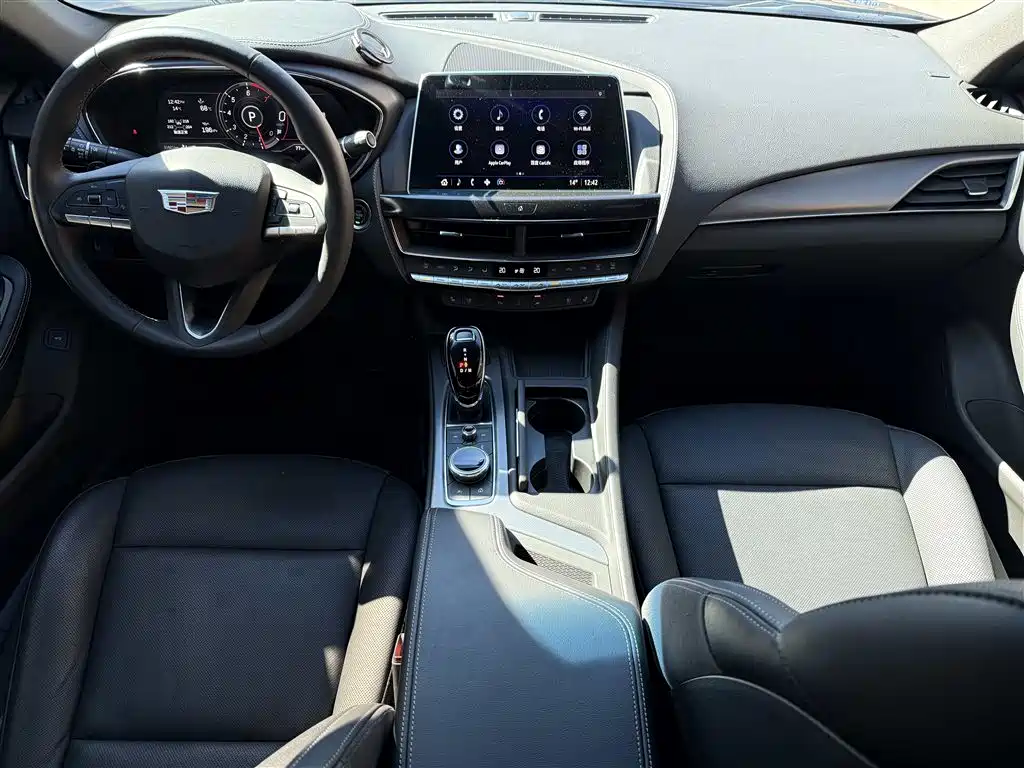 Cadillac CT5 — миниатюра 4