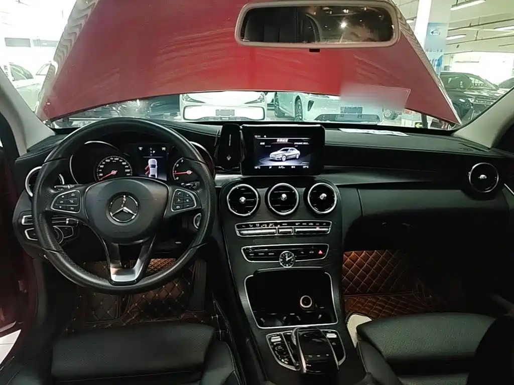 Mercedes-Benz C-Class — миниатюра 10